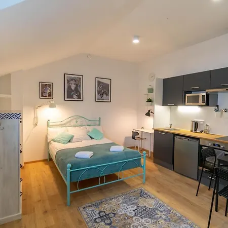 Apartments24 Spordi Apartman *